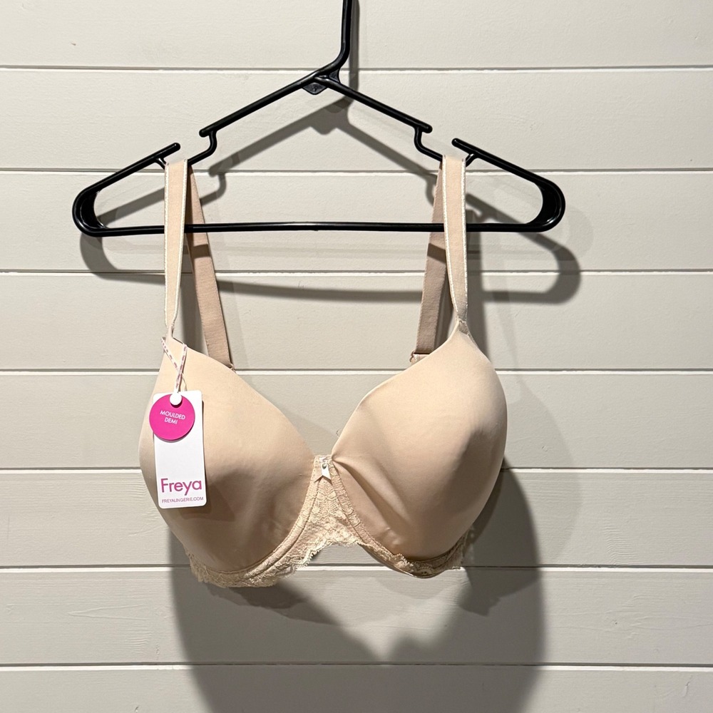 Freya Offbeat Moulded Demi Bra 30K US 30H UK Natural Beige Lace AA5450NAE NWT